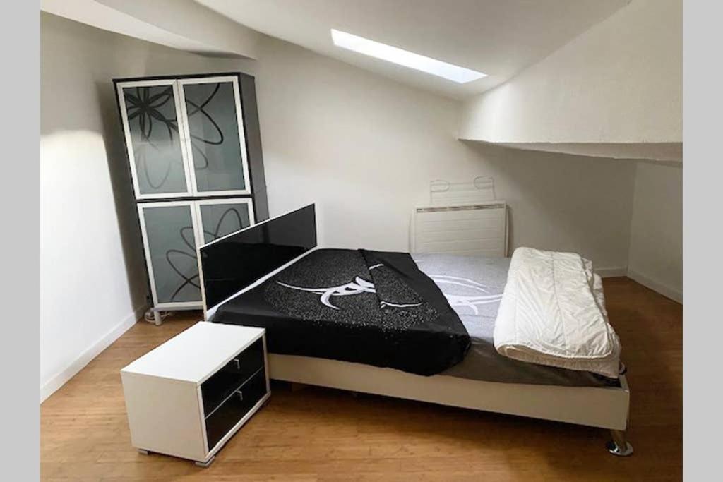 Calme Dans Maison De Village 60M2 Super Confort Дин Ле Бен Екстериор снимка